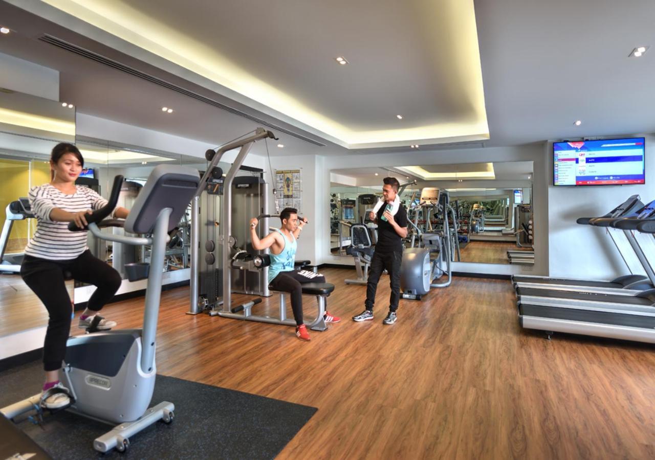 Lexis Suites Penang Bayan Lepas Kültér fotó Fitness Centre